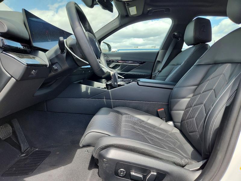 51622646 :رقم المزاد ، WBY33FK00RCR94177 vin ، 2024 Bmw I5 مزاد بيع