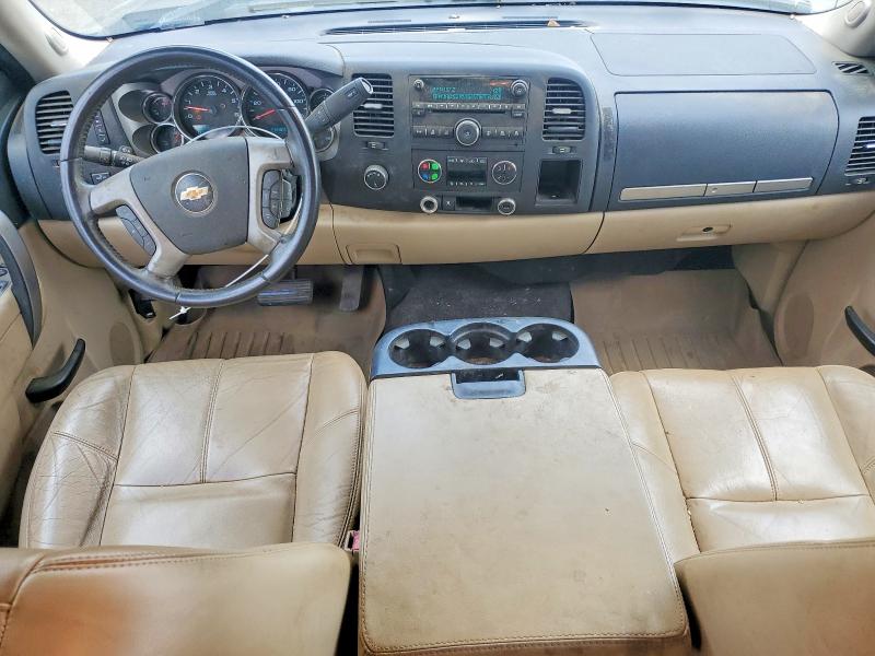 50640596 :رقم المزاد ، 1GCRKSE36BZ256092 vin ، 2011 Chevrolet Silverado مزاد بيع