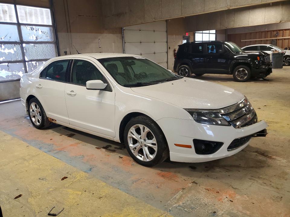48039546 :رقم المزاد ، 3FAHP0HAXCR268415 vin ، 2012 Ford Fusion مزاد بيع