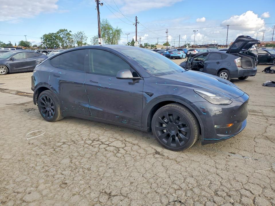 Продажа на аукционе авто 2024 Tesla Model Y, vin: 7SAYGDEE7RA268780, номер лота: 49020096