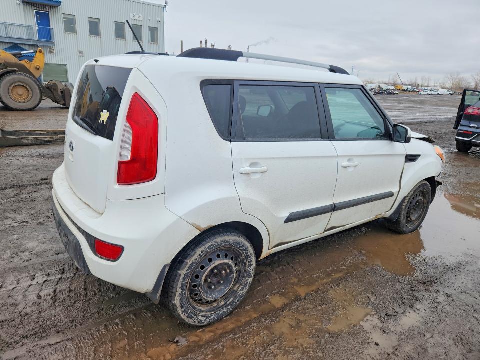 47695466 :رقم المزاد ، KNDJT2A68D7770910 vin ، 2013 Kia Soul مزاد بيع