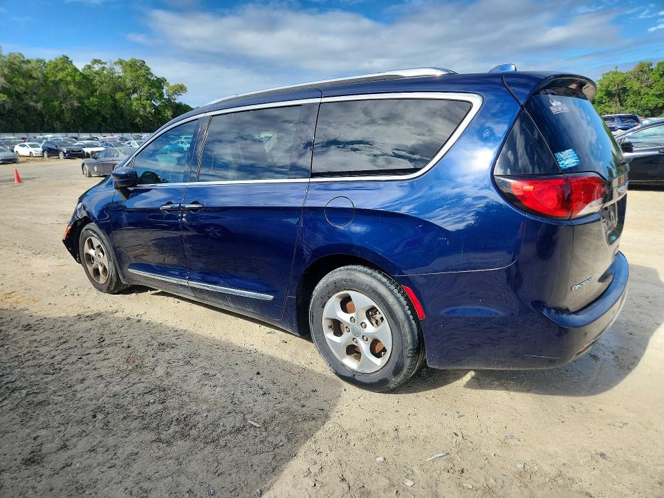 Продажа на аукционе авто 2017 Chrysler Pacifica, vin: 2C4RC1EG0HR564839, номер лота: 49379666