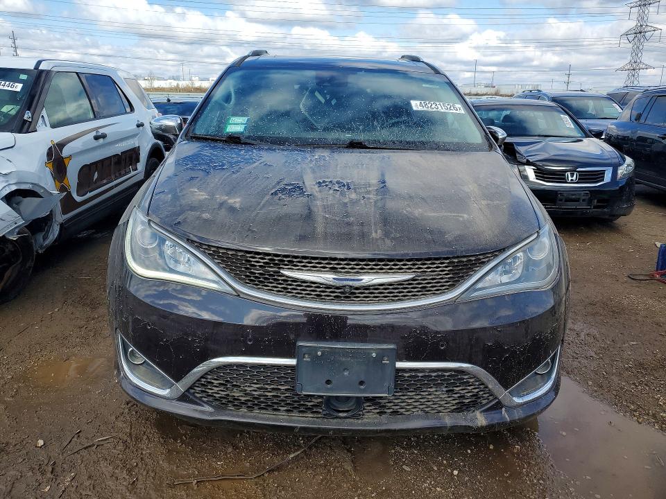 48231526 :رقم المزاد ، 2C4RC1GG4HR645128 vin ، 2017 Chrysler Pacifica مزاد بيع