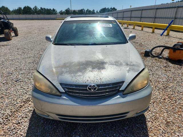 49714376 :رقم المزاد ، 4T1BF30K33U055383 vin ، 2003 Toyota Camry مزاد بيع