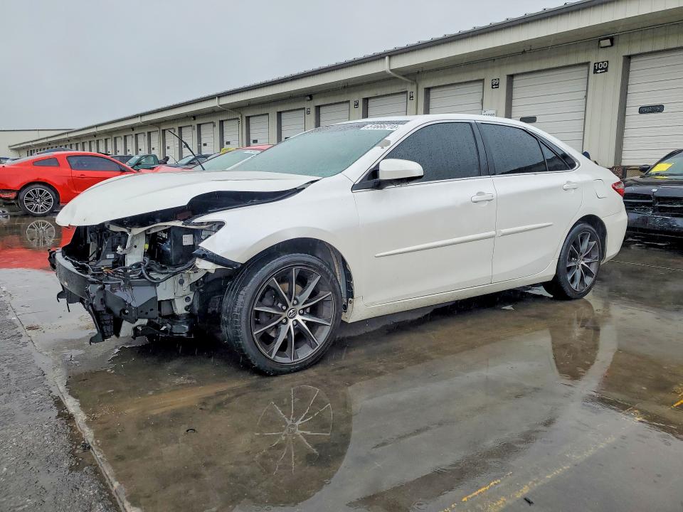 Продаж на аукціоні авто 2015 Toyota Camry, vin: 4T1BF1FK4FU998267, номер лоту: 51666216