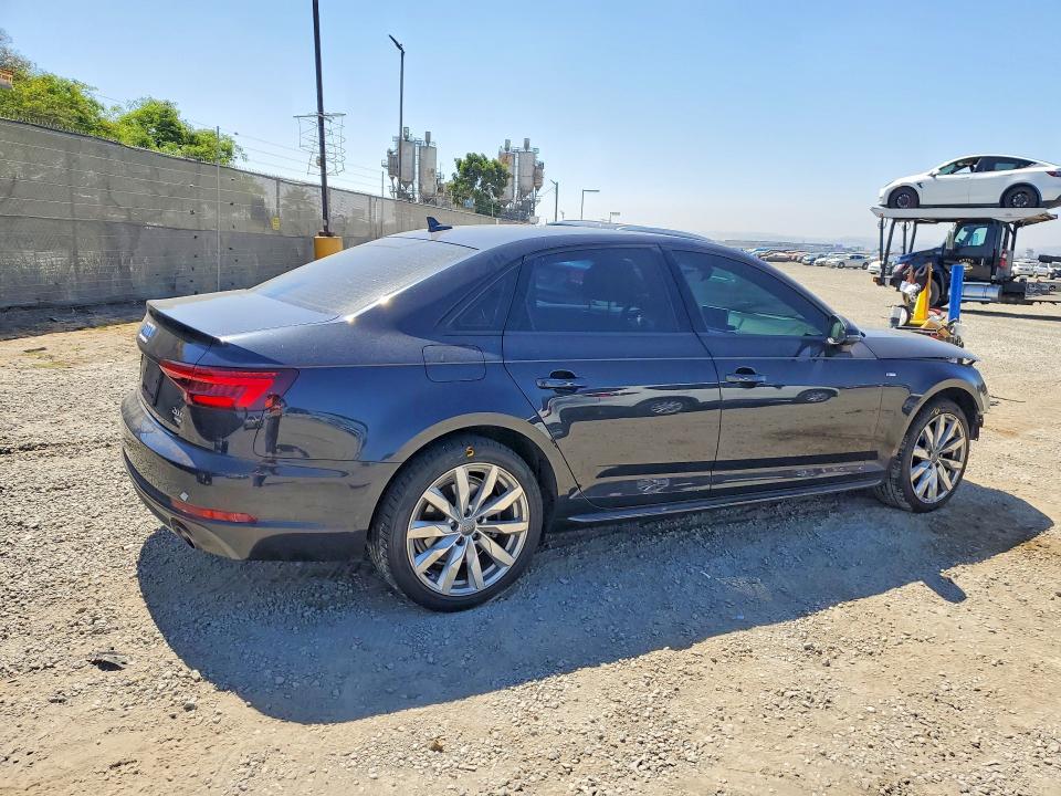 48771976 :رقم المزاد ، WAUKMAF41JA216025 vin ، 2018 Audi A4 مزاد بيع