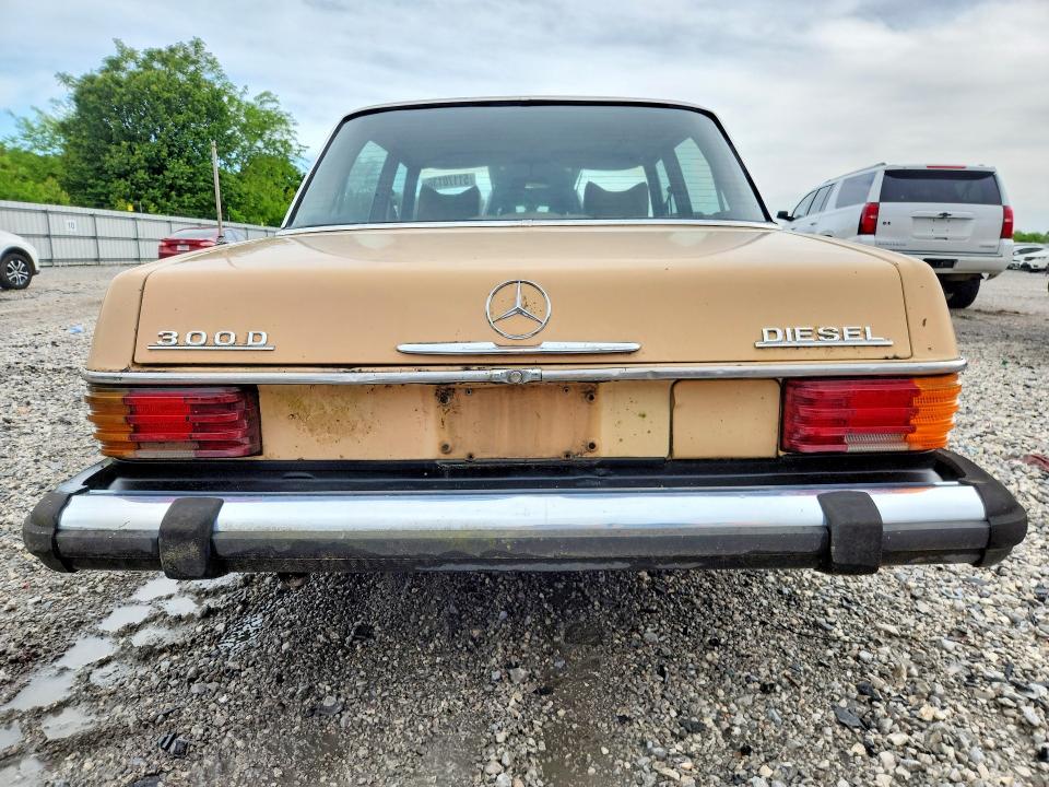 Продаж на аукціоні авто 1976 Mercedes Benz 240, vin: 11511412034327, номер лоту: 51170136