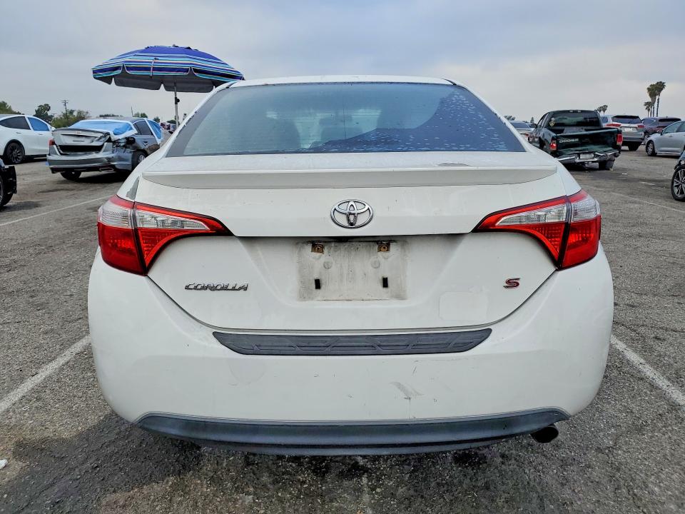 Продажа на аукционе авто 2014 Toyota Corolla, vin: 5YFBURHE8EP015165, номер лота: 49313716