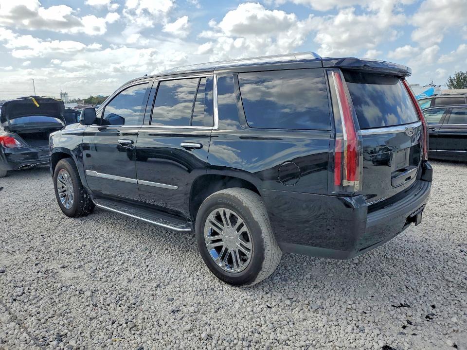 49794866 :رقم المزاد ، 1GYS3AKJ0LR266916 vin ، 2020 Cadillac Escalade مزاد بيع