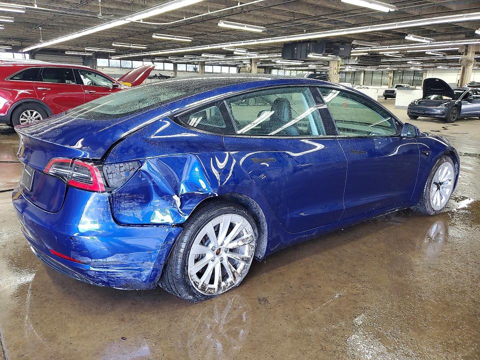 2022 Tesla Model 3 მანქანა იყიდება აუქციონზე, vin: 5YJ3E1EA0NF372288, აუქციონის ნომერი: 50135526
