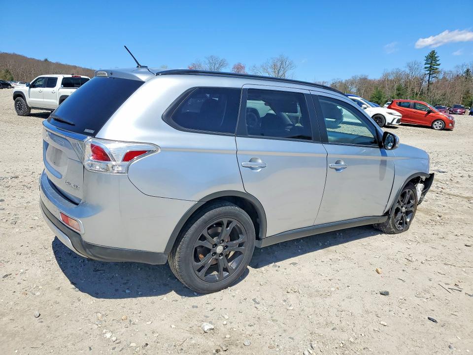 Продаж на аукціоні авто 2015 Mitsubishi Outlander, vin: JA4AZ3A35FZ011126, номер лоту: 50550736