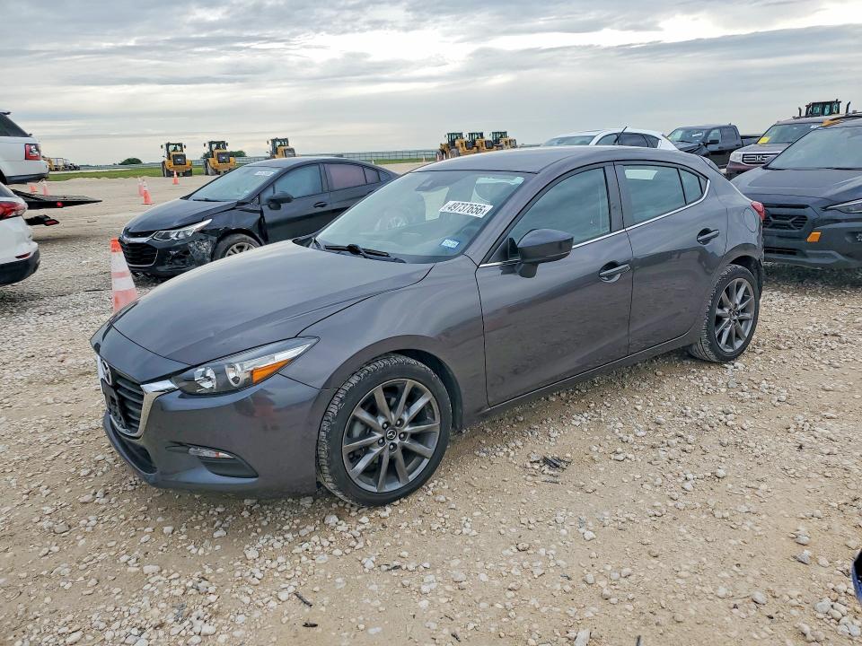 Aukcja sprzedaży 2018 Mazda 3, vin: 3MZBN1L38JM270031, numer aukcji: 49737656