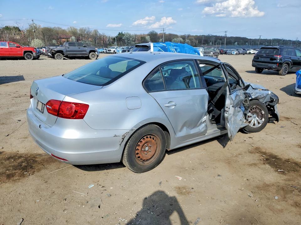 48184186 :رقم المزاد ، 3VW1K7AJ9BM340601 vin ، 2011 Volkswagen Jetta مزاد بيع