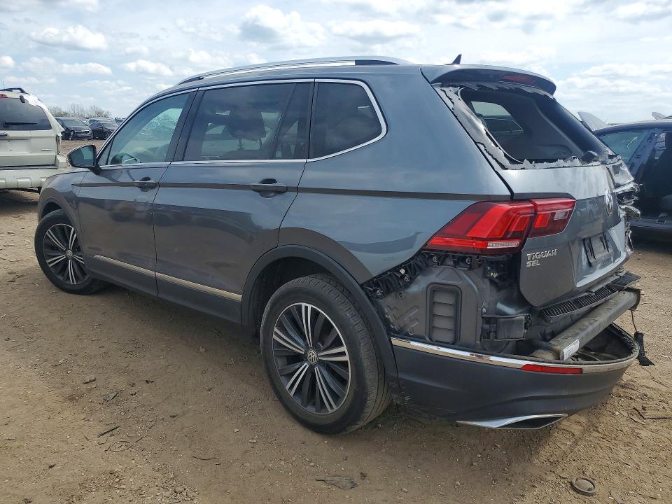 50956956 :رقم المزاد ، 3VV2B7AX0JM030669 vin ، 2018 Volkswagen Tiguan مزاد بيع