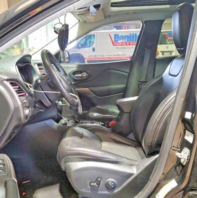Продаж на аукціоні авто 2019 Jeep Cherokee, vin: 1C4PJMLB1KD273024, номер лоту: 49957536