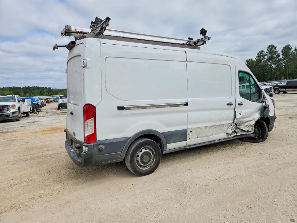51272596 :رقم المزاد ، 1FTYR2CM8JKA62562 vin ، 2018 Ford Transit مزاد بيع