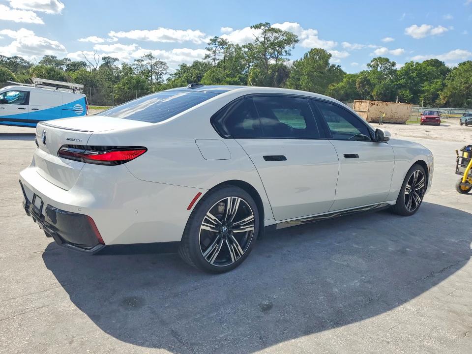 2024 Bmw I7 მანქანა იყიდება აუქციონზე, vin: WBY43EJ06RCS00007, აუქციონის ნომერი: 50783186
