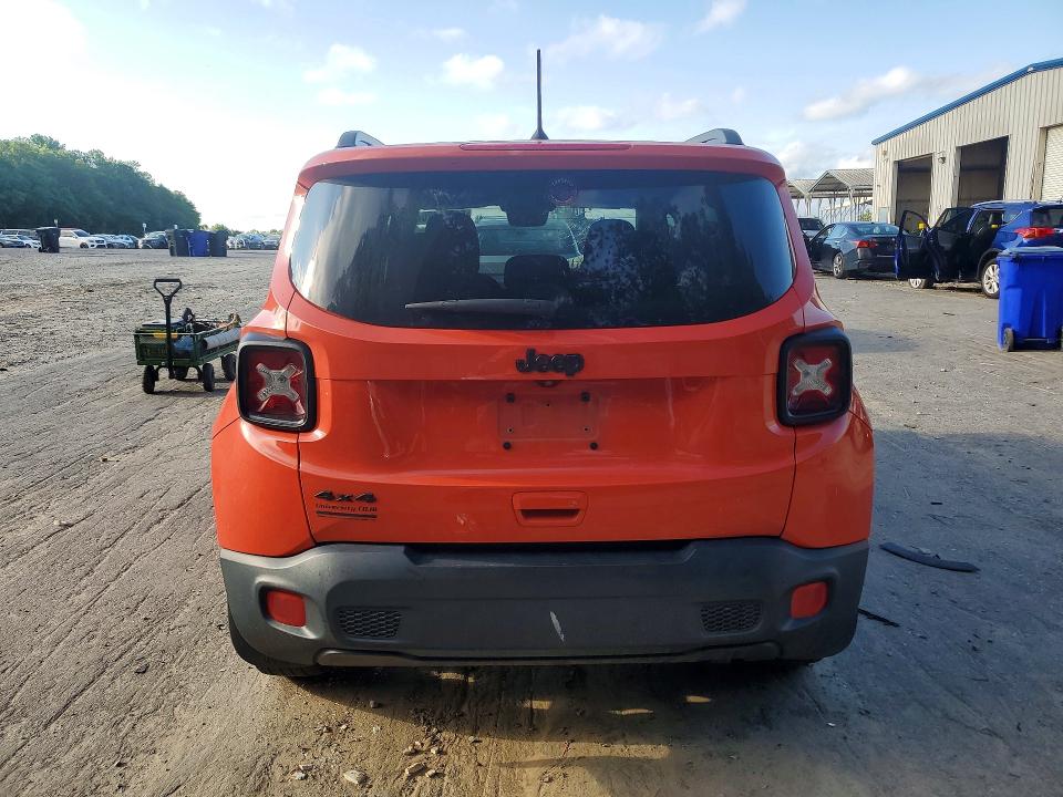 2018 Jeep Renegade მანქანა იყიდება აუქციონზე, vin: ZACCJBAB8JPH92688, აუქციონის ნომერი: 51260426