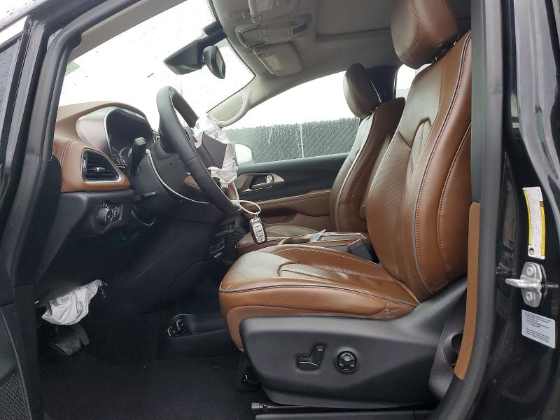 48476996 :رقم المزاد ، 2C4RC1GG6HR747904 vin ، 2017 Chrysler Pacifica مزاد بيع