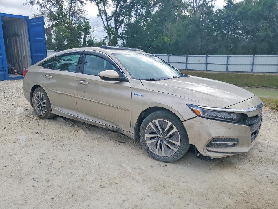 51276446 :رقم المزاد ، 1HGCV3F90JA004729 vin ، 2018 Honda Accord مزاد بيع