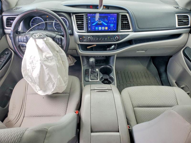 51532656 :رقم المزاد ، 5TDZARFHXJS036430 vin ، 2018 Toyota Highlander مزاد بيع