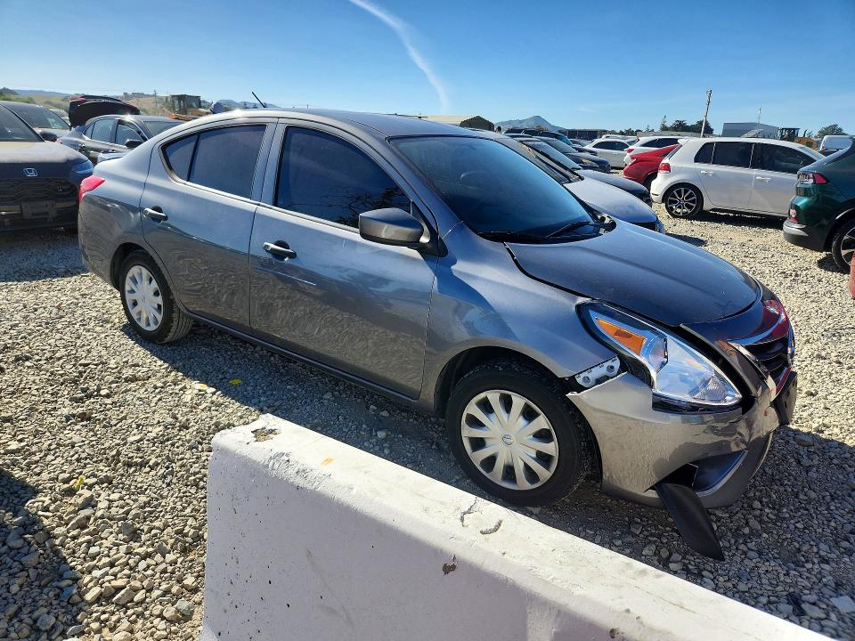 49187976 :رقم المزاد ، 3N1CN7AP4GL865959 vin ، 2016 Nissan Versa مزاد بيع