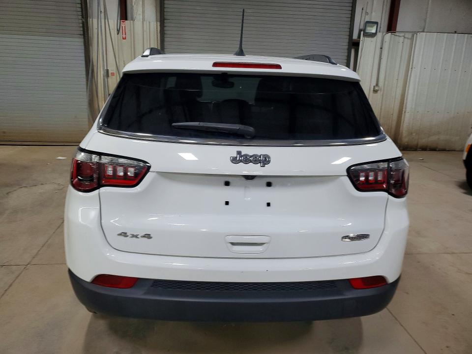 50989826 :رقم المزاد ، 3C4NJDBB1NT165526 vin ، 2022 Jeep Compass مزاد بيع