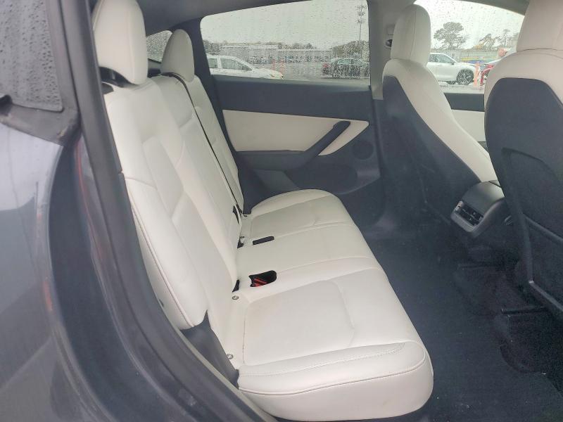 Продаж на аукціоні авто 2022 Tesla Model Y, vin: 7SAYGDEE9NF512992, номер лоту: 51252846