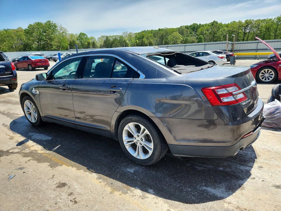 2015 Ford Taurus მანქანა იყიდება აუქციონზე, vin: 1FAHP2E84FG196085, აუქციონის ნომერი: 51846476
