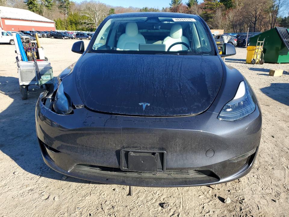 2024 Tesla Model Y მანქანა იყიდება აუქციონზე, vin: 7SAYGDEE1RA308805, აუქციონის ნომერი: 48284376