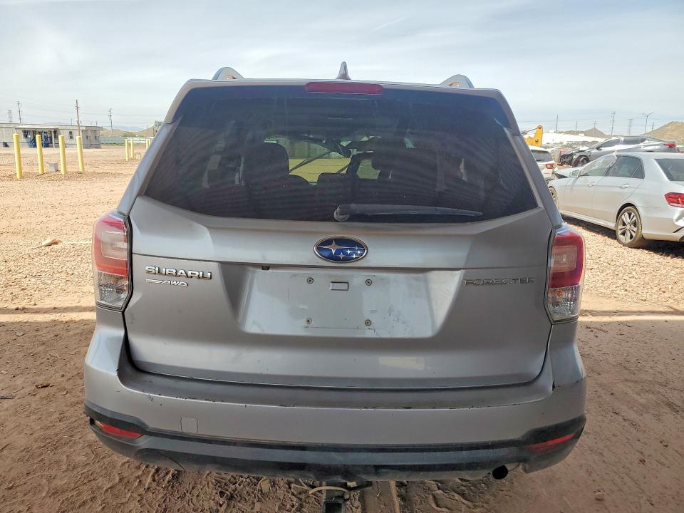 51042656 :رقم المزاد ، JF2SJADCXJH553145 vin ، 2018 Subaru Forester مزاد بيع
