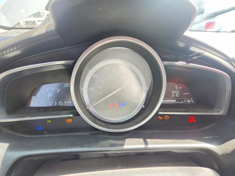 48504826 :رقم المزاد ، 3MYDLBYV6JY321747 vin ، 2018 Toyota Yaris Ia مزاد بيع