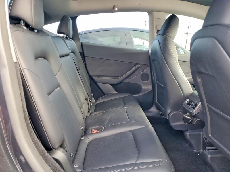 49761436 :رقم المزاد ، 7SAYGDED5SF249158 vin ، 2025 Tesla Model Y مزاد بيع
