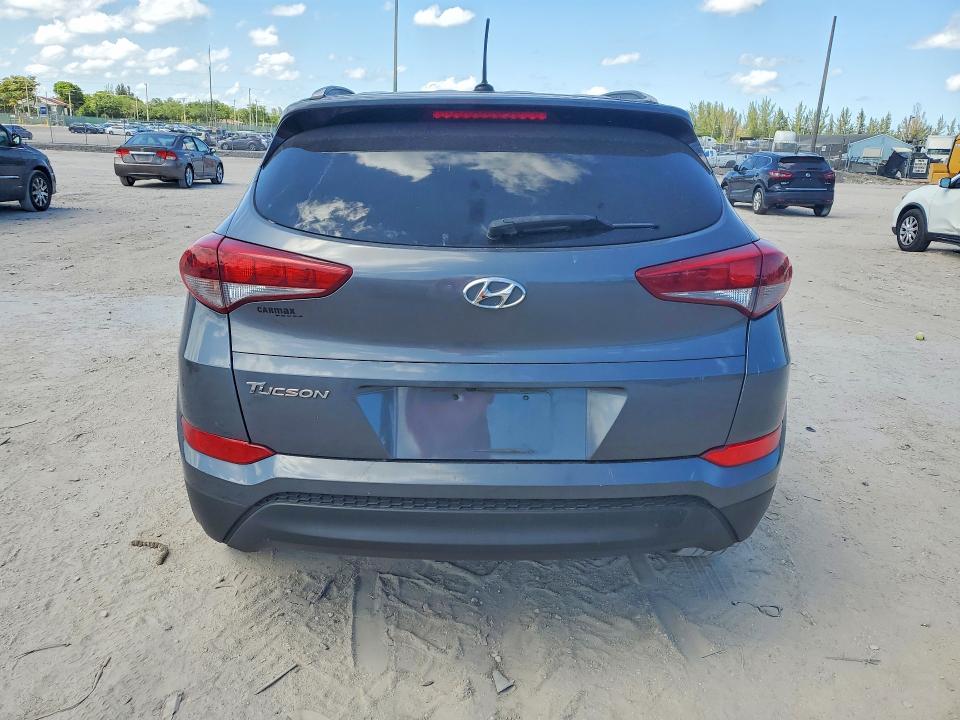 2017 Hyundai Tucson მანქანა იყიდება აუქციონზე, vin: KM8J33A42HU276842, აუქციონის ნომერი: 51357636