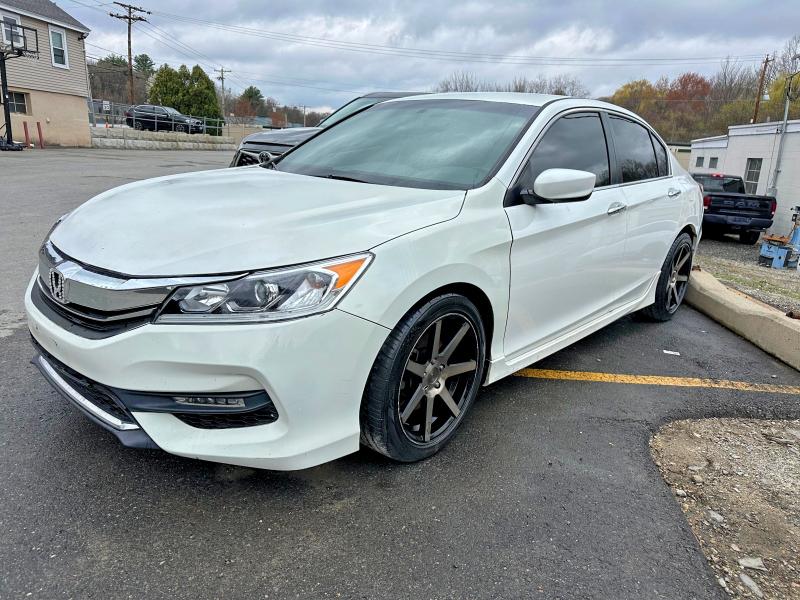Auction sale of the 2017 Honda Accord, vin: 1HGCR2F56HA029432, lot number: 50118726