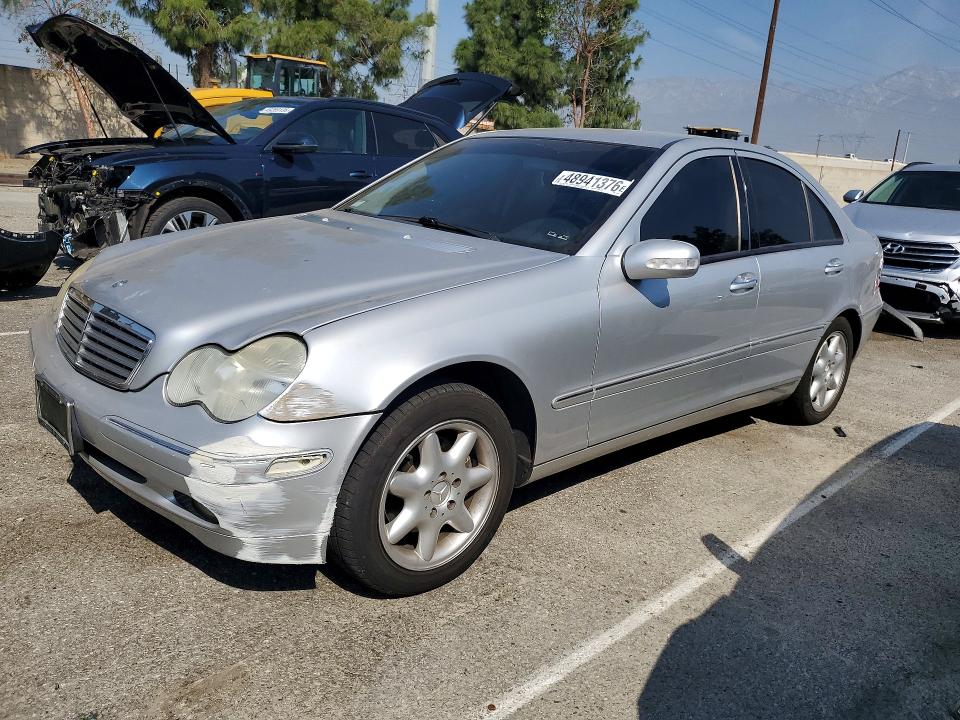 2001 Mercedes-benz C მანქანა იყიდება აუქციონზე, vin: WDBRF61J11F088893, აუქციონის ნომერი: 48941376