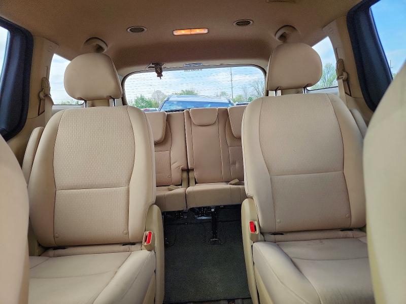 51442316 :رقم المزاد ، KNDMB5C12G6159784 vin ، 2016 Kia Sedona مزاد بيع