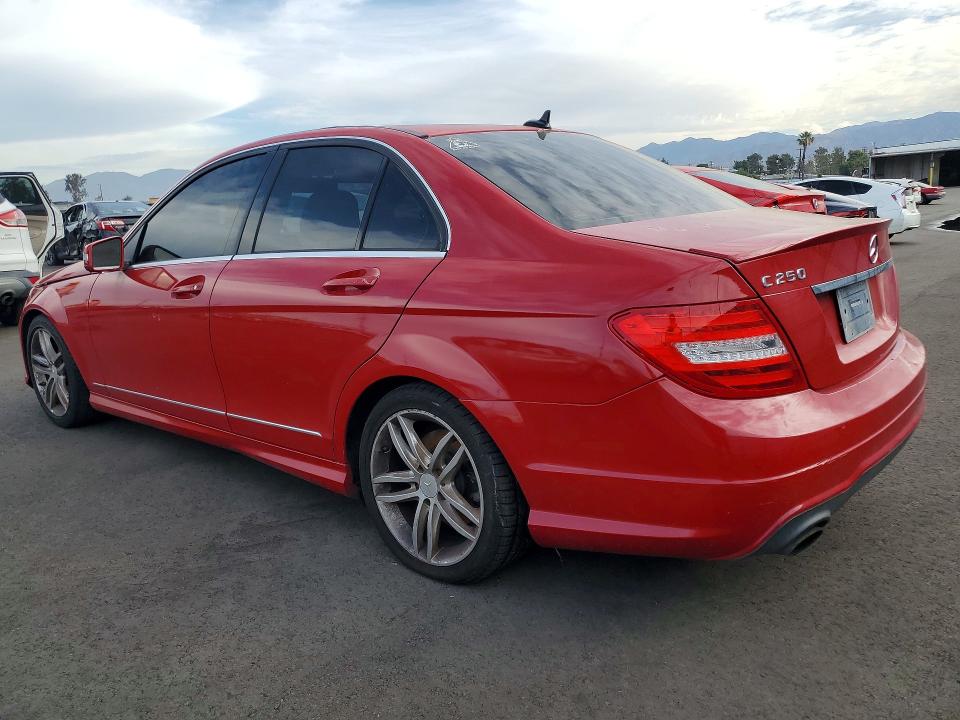 Продажа на аукционе авто 2013 Mercedes-benz C, vin: WDDGF4HB9DA764817, номер лота: 47459986