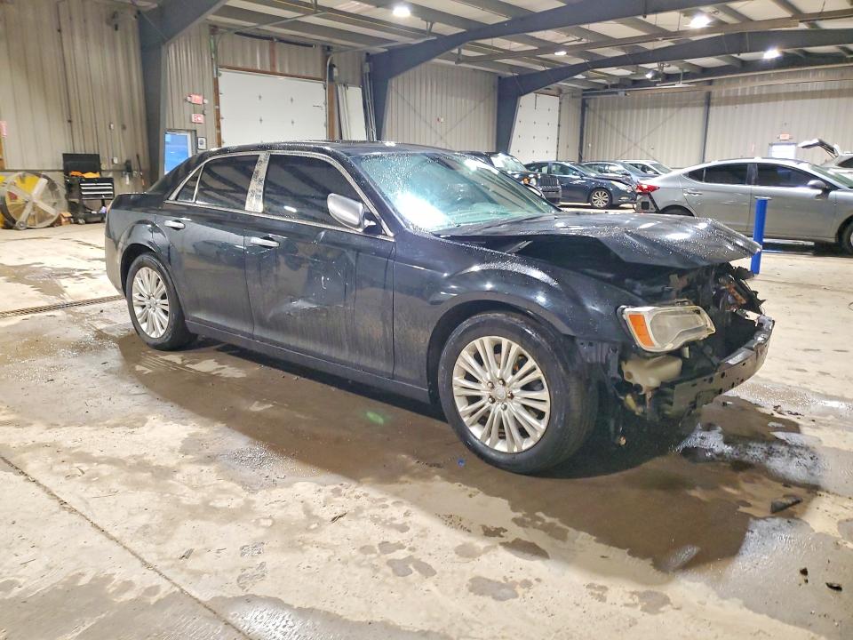 48234836 :رقم المزاد ، 2C3CCAJT1DH647547 vin ، 2013 Chrysler 300c مزاد بيع