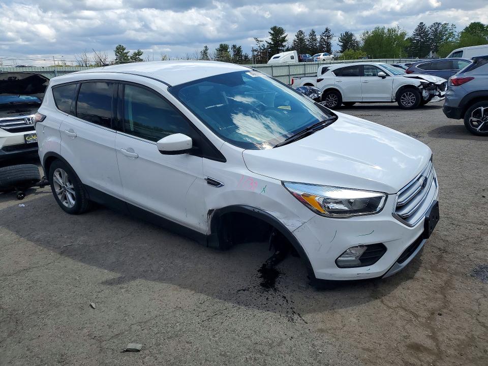 Auction sale of the 2017 Ford Escape, vin: 1FMCU9GD2HUB48326, lot number: 49951156