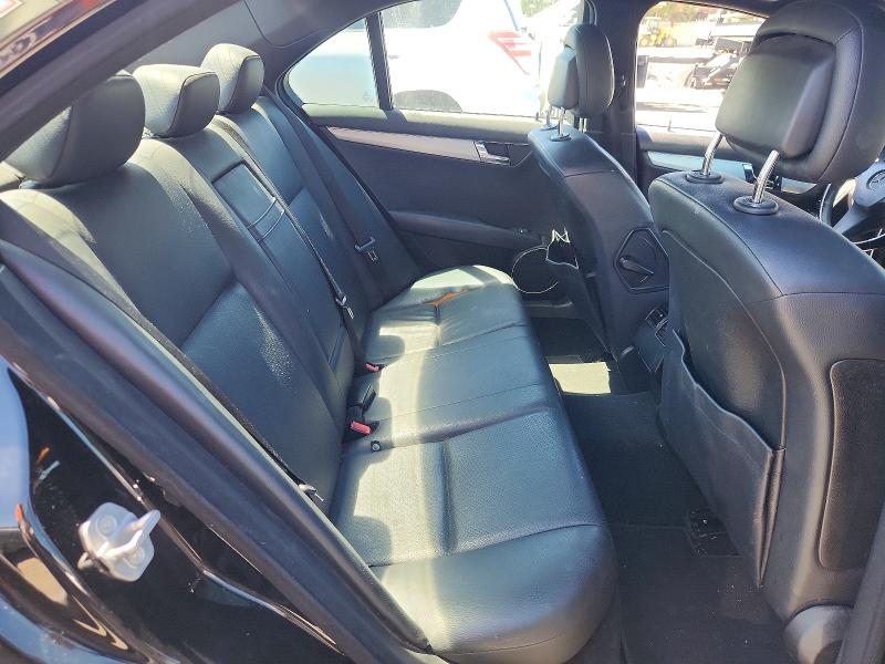 48833616 :رقم المزاد ، WDDGF5EB6AR128251 vin ، 2010 Mercedes-benz C مزاد بيع