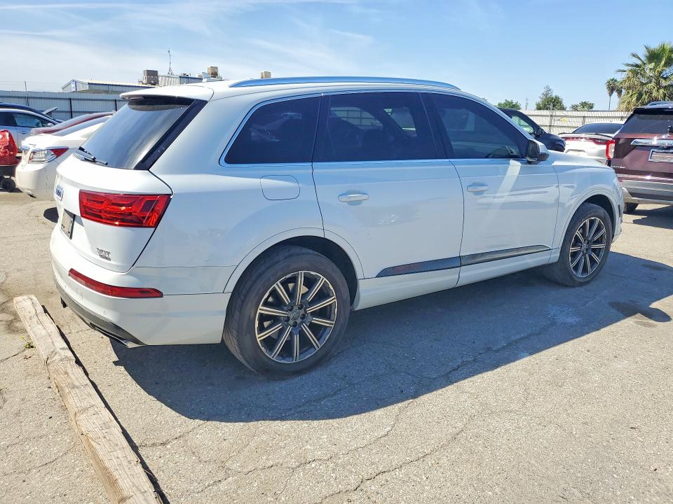 Продаж на аукціоні авто 2017 Audi Q7, vin: WA1LABF72HD058524, номер лоту: 48468406