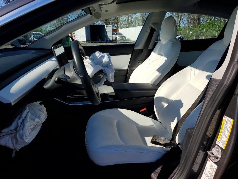Продажа на аукционе авто 2018 Tesla Model 3, vin: 5YJ3E1EB4JF111863, номер лота: 48916796