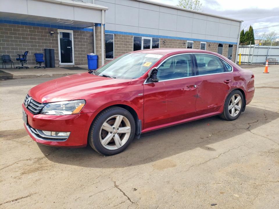 50335966 :رقم المزاد ، 1VWAT7A31FC120102 vin ، 2015 Volkswagen Passat مزاد بيع