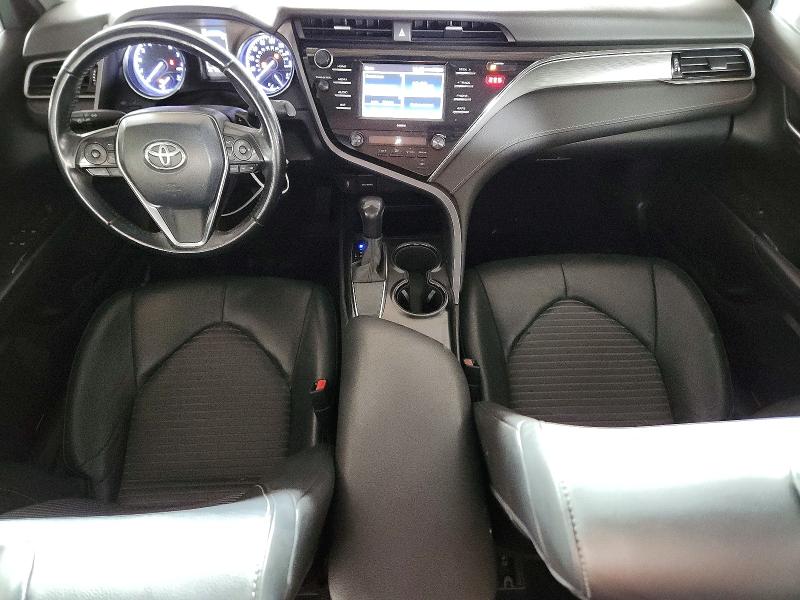49668026 :رقم المزاد ، 4T1G11AK5LU944158 vin ، 2020 Toyota Camry مزاد بيع