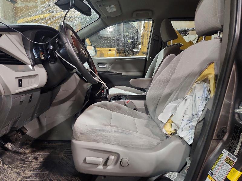 2019 Toyota Sienna მანქანა იყიდება აუქციონზე, vin: 5TDJZ3DC1KS227049, აუქციონის ნომერი: 48870076