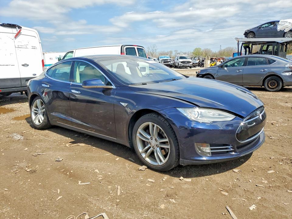 Продаж на аукціоні авто 2013 Tesla Model S, vin: 5YJSA1CG9DFP20828, номер лоту: 49757466