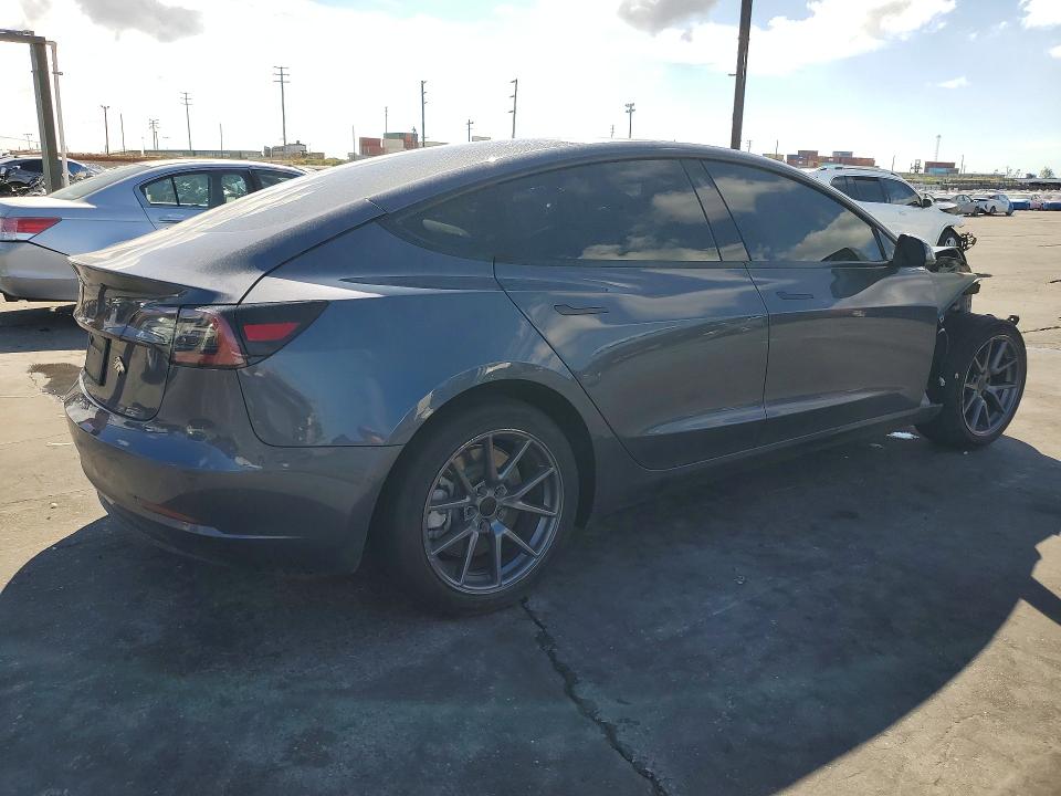 2022 Tesla Model 3 მანქანა იყიდება აუქციონზე, vin: 5YJ3E1EA1NF295981, აუქციონის ნომერი: 48125496
