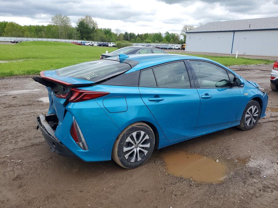2017 Toyota Prius Prime მანქანა იყიდება აუქციონზე, vin: JTDKARFP8H3044420, აუქციონის ნომერი: 51830426