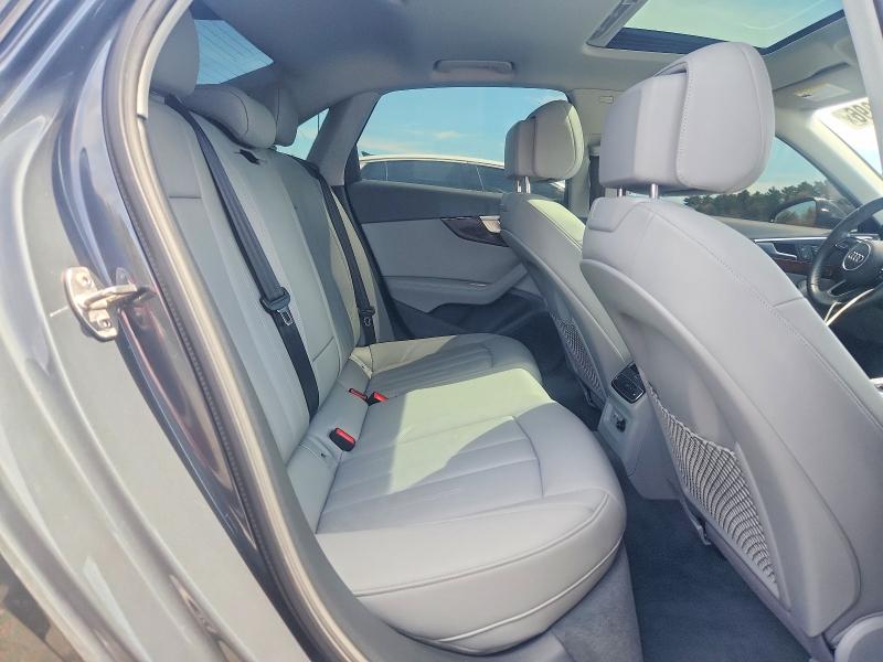 Продаж на аукціоні авто 2019 Audi A4, vin: WAUENAF40KN006827, номер лоту: 51329096